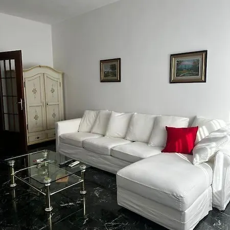 Il Maestrale Apartment *